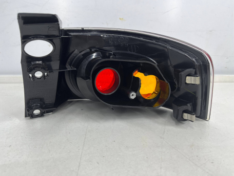 Lampa Seat Ibiza 3 III 02-08r. lewa tylna 084451916L Lampa Seat Ibiza 3 III 02-08r. lewa tylna 084451916L