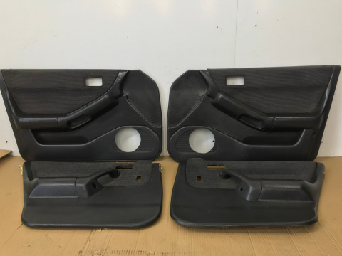 Tapicerka Mazda 323F BG GT 89-94 boczek drzwi komplet Tapicerka Mazda 323F BG GT 89-94 boczek drzwi komplet
