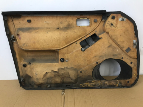 Tapicerka Mazda 323F BG GT 89-94 boczek drzwi komplet Tapicerka Mazda 323F BG GT 89-94 boczek drzwi komplet
