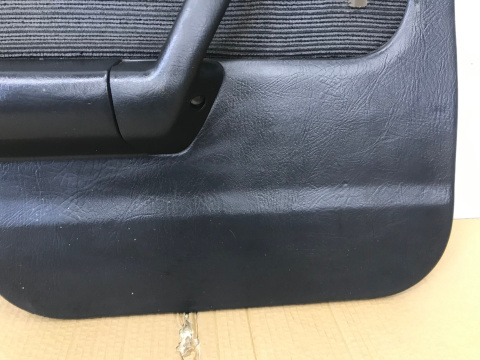 Tapicerka Mazda 323F BG GT 89-94 boczek drzwi komplet Tapicerka Mazda 323F BG GT 89-94 boczek drzwi komplet