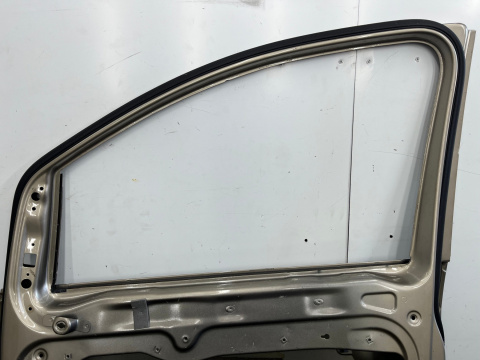 Drzwi VW Touran 1 I 1T0 03-15r. prawy przód prawe przednie 1T0831644B Drzwi VW Touran 1 I 1T0 03-15r. prawy przód prawe przednie 1T0831644B