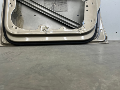 Drzwi VW Touran 1 I 1T0 03-15r. prawy przód prawe przednie 1T0831644B Drzwi VW Touran 1 I 1T0 03-15r. prawy przód prawe przednie 1T0831644B