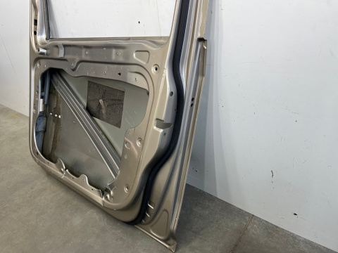 Drzwi VW Touran 1 I 1T0 03-15r. prawy przód prawe przednie 1T0831644B Drzwi VW Touran 1 I 1T0 03-15r. prawy przód prawe przednie 1T0831644B