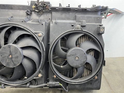 Pas przedni Peugeot 807 Citroen C8 Ulysse Phedra wiatraki chłodnice klimy wody intercooler wzmocnienie 2.0hdi Pas przedni Peugeot 807 Citroen C8 Ulysse Phedra wiatraki chłodnice klimy wody intercooler wzmocnienie 2.0hdi