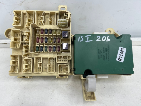 Skrzynka bezpieczników Lexus IS I is200 is300 2.0b 98-05r. moduł BSI sterownik LEWA STRONA 89221-53030